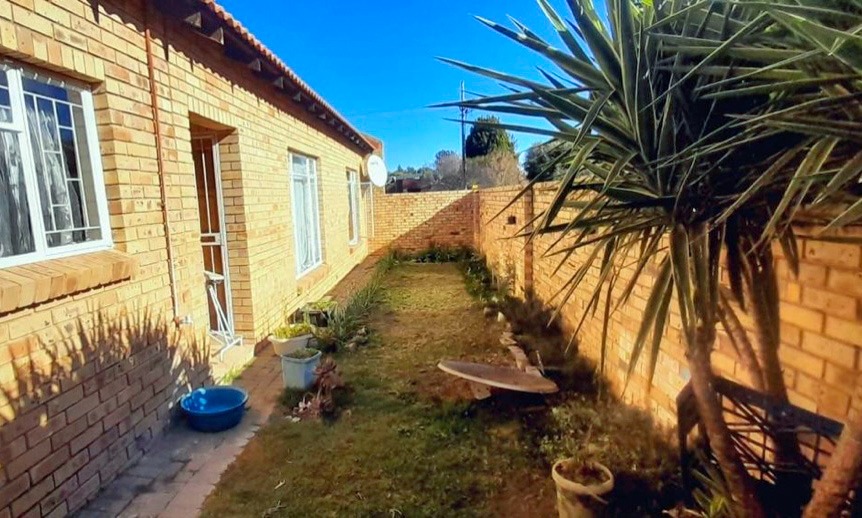 2 Bedroom Property for Sale in Wilkoppies North West